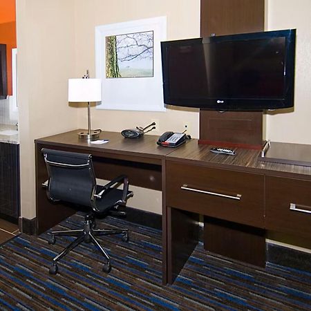Holiday Inn Express Fulton By Ihg Εξωτερικό φωτογραφία
