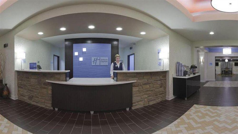 Holiday Inn Express Fulton By Ihg Εξωτερικό φωτογραφία